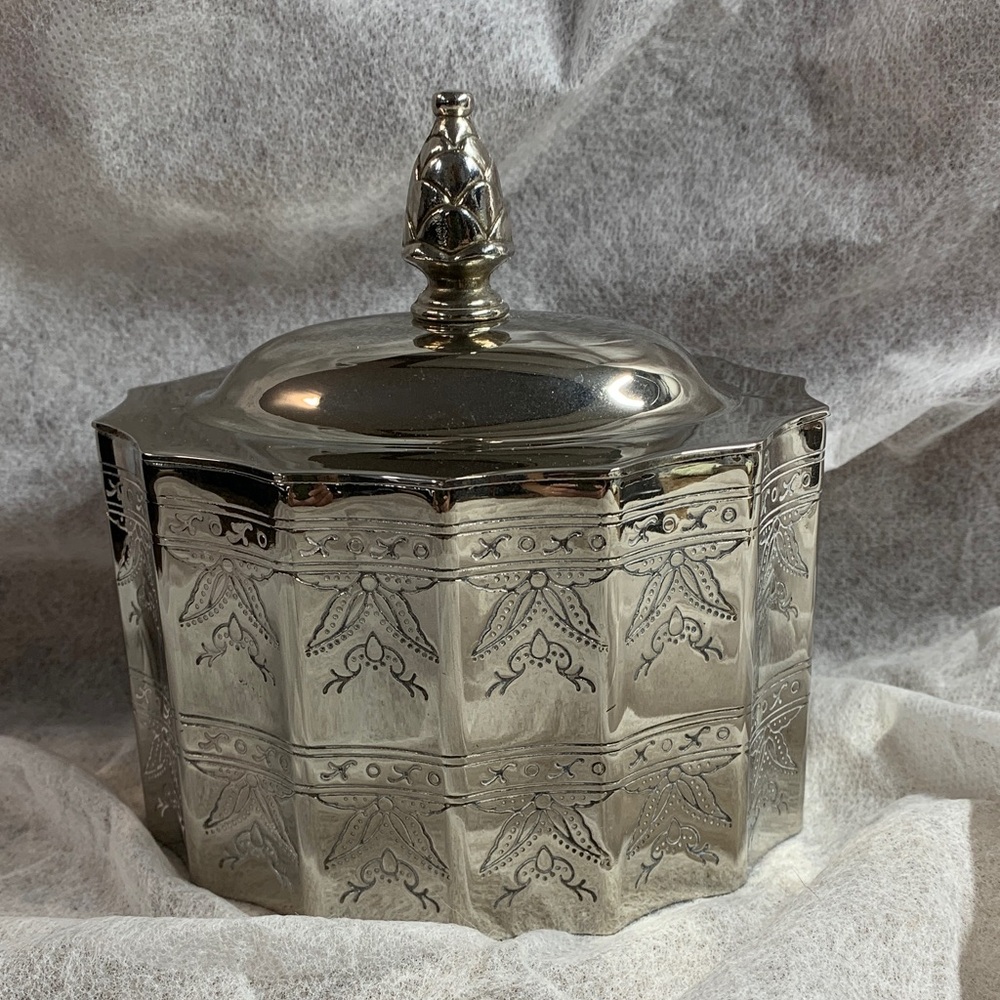 Vintage Godinger Silver Ornate  (5")  Jewelry /Trinket Box With Lid & Red Lining